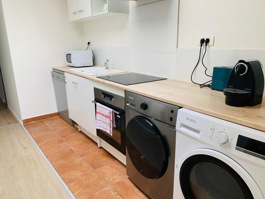 Appartement T3, Au Coeur De Montpellier, Wifi Et Climatisation Экстерьер фото